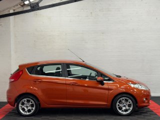 /photos/13215/2db3e607-68b5-4870-afe7-972c9d490672_i320x240.jpg